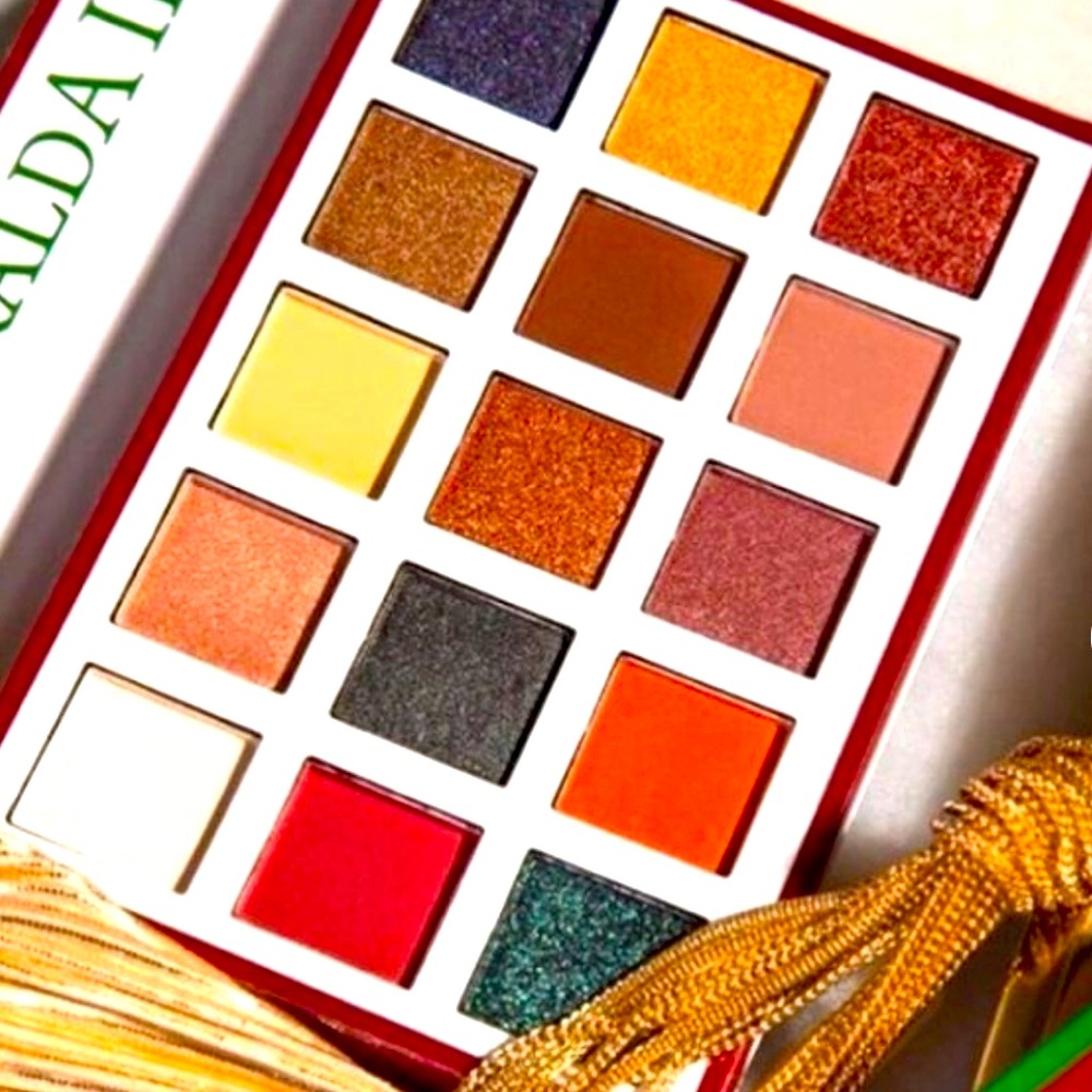 [Beauty Creations] Esmeralda Palette II